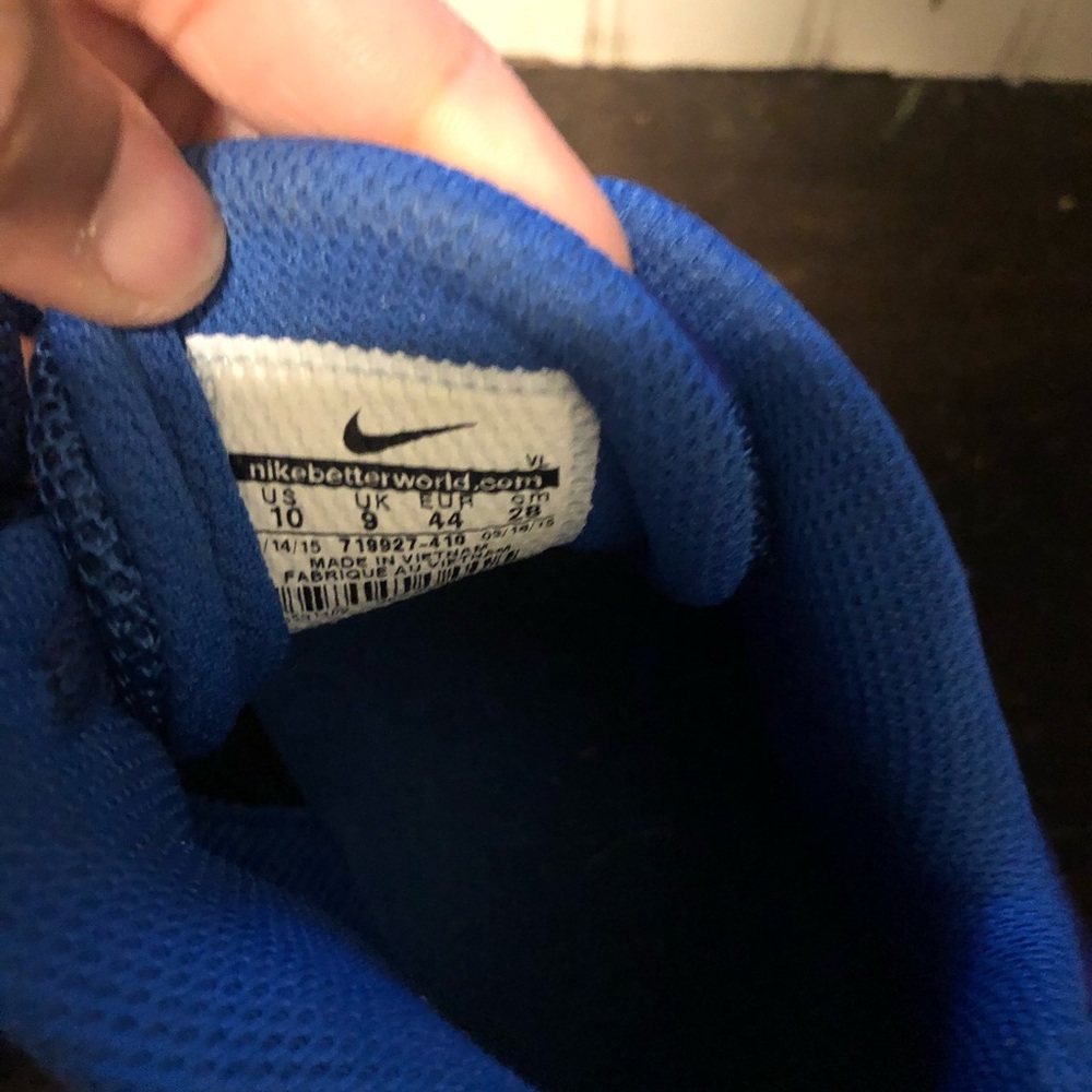 Nike alpha size 10 men football shoes